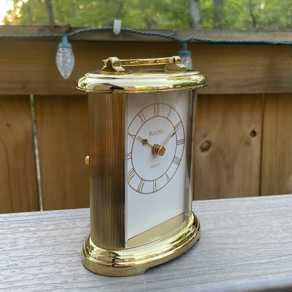 Gold Bulova Quartz Clock - Picture 2 of 6